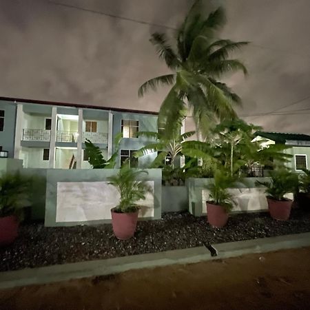 Connect Africa Apartments Spintex Exteriör bild